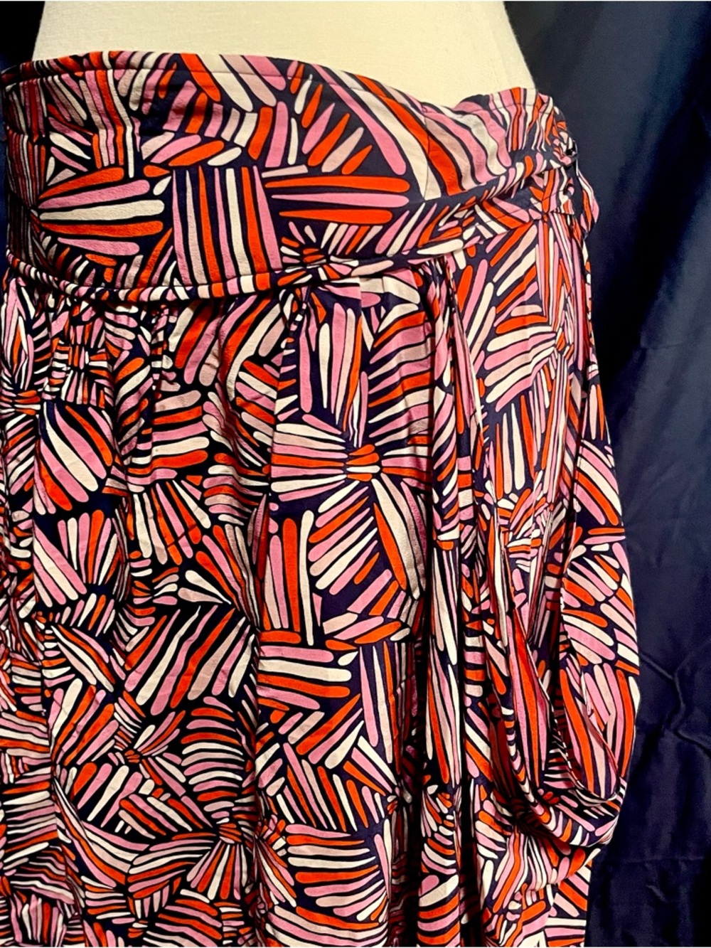 Printed Midi Skirt in Red and Pink - Picture 4 of 6